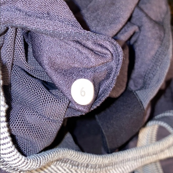 🍋 Lululemon Black and White Striped Tank - Picture 4 of 4